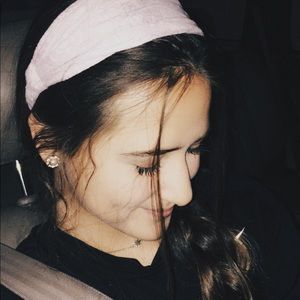 Meet your Posher, Isabella